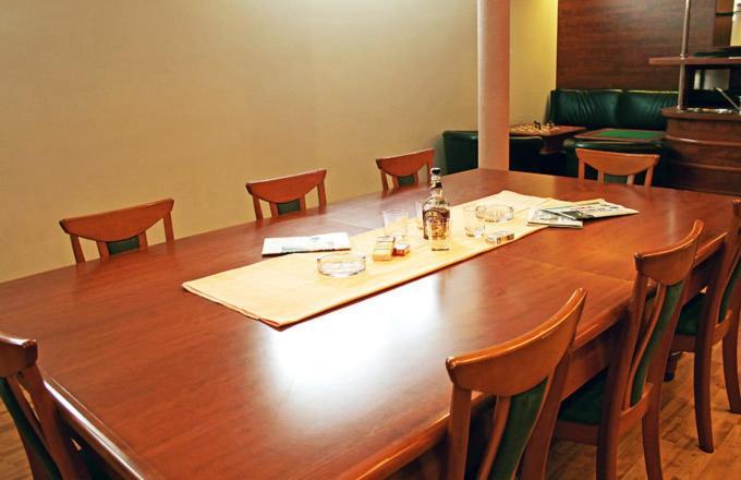 Svätý Jur Hotel Maxim מראה חיצוני תמונה